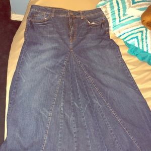 Long jean skirt